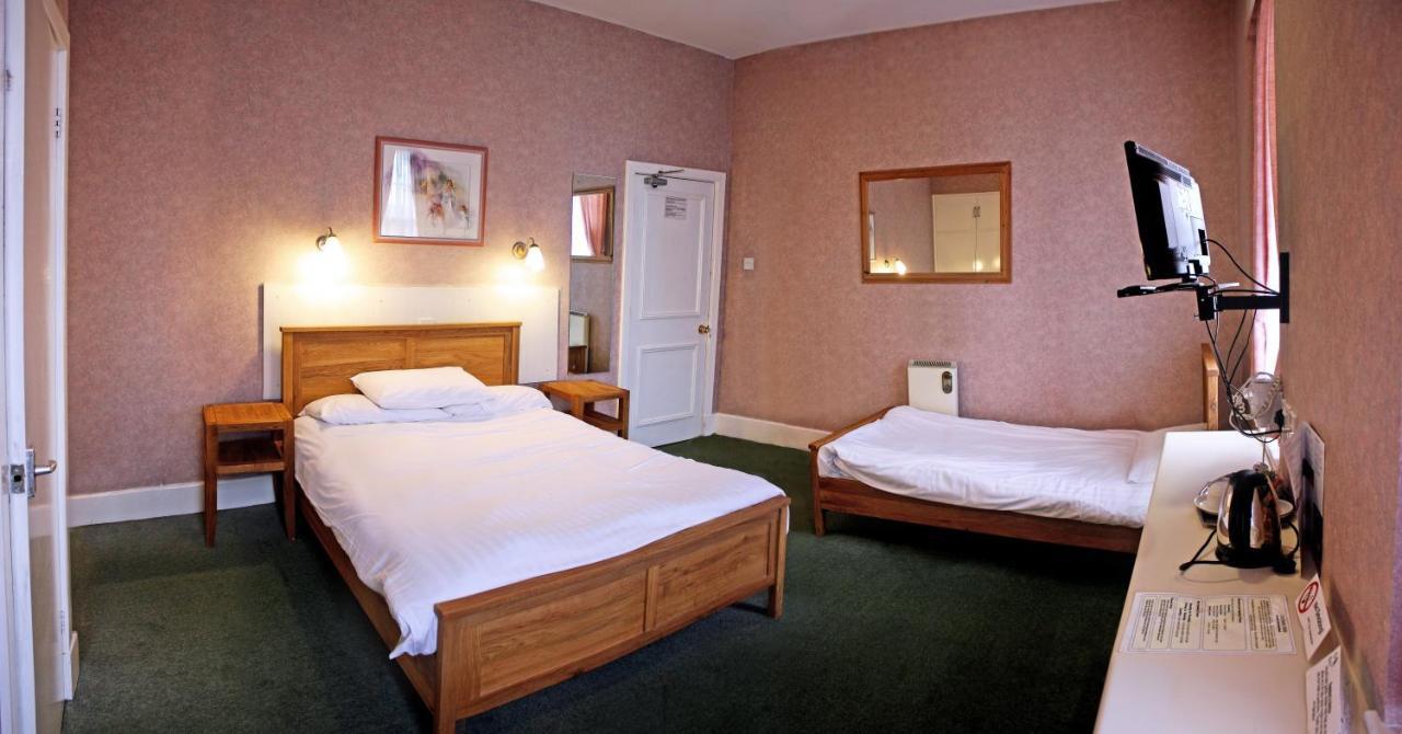 The Raven Hotel Corby Room photo